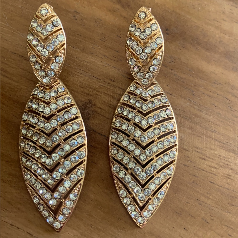 Gold Inlaid Crystal Dangle Earrings